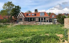 B&B De Gulden Halsband Pingjum